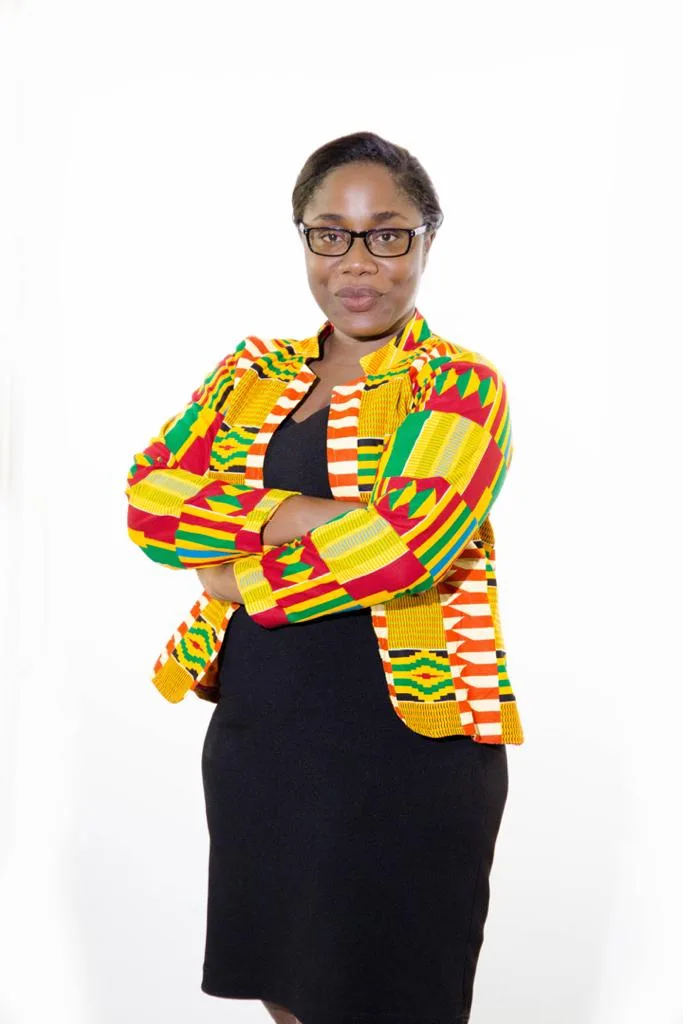Flora Niagne, l'ivoirienne qui parle 8 différentes langues. Flora Niagne, l'ivoirienne qui parle 8 différentes langues. | Affairage.ci