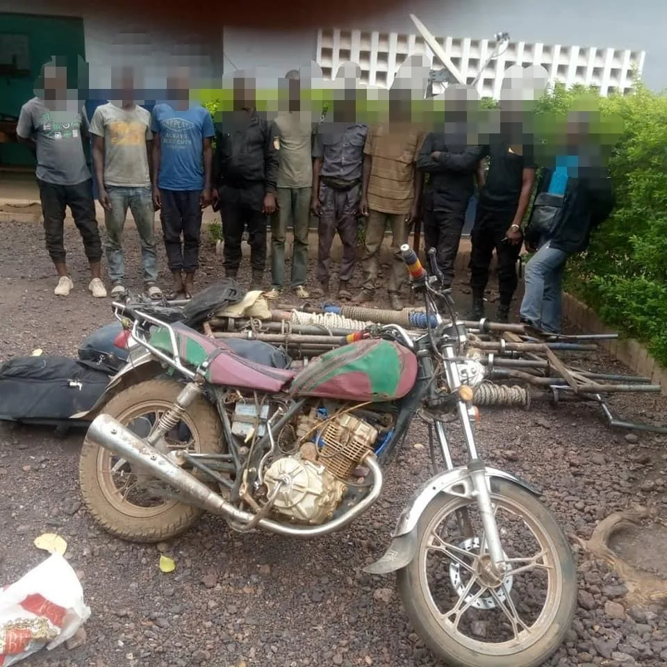 Un site d'orpaillage clandestin démantelé à Sorobango, 10 personnes interpellées Un site d'orpaillage clandestin démantelé