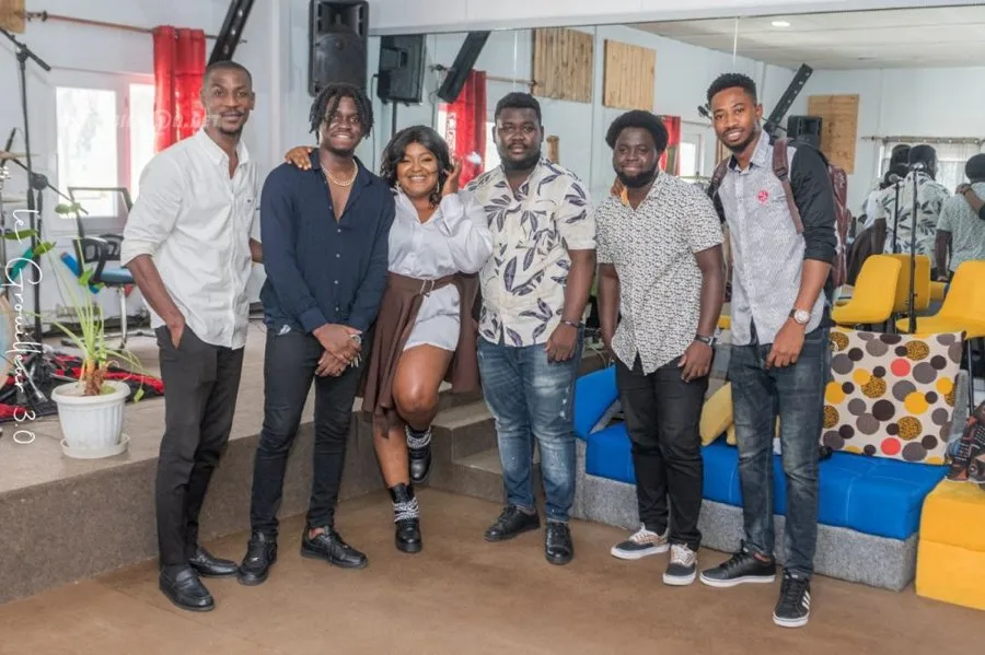 L'artiste Mary Jo parle de son nouveau single "Tu es dans pain" Mary Jo