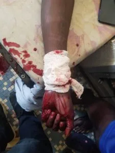 Drame à Bouaké : un étudiant tente de se suicider (photo) Drame à Bouaké : un étudiant tente de se suicider (photo) | Affairage.ci