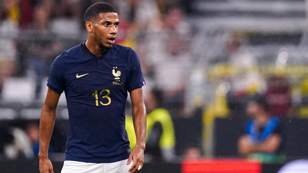Todibo rapporte 8,5 M€ au Barça grâce à une clause de revente Todibo
