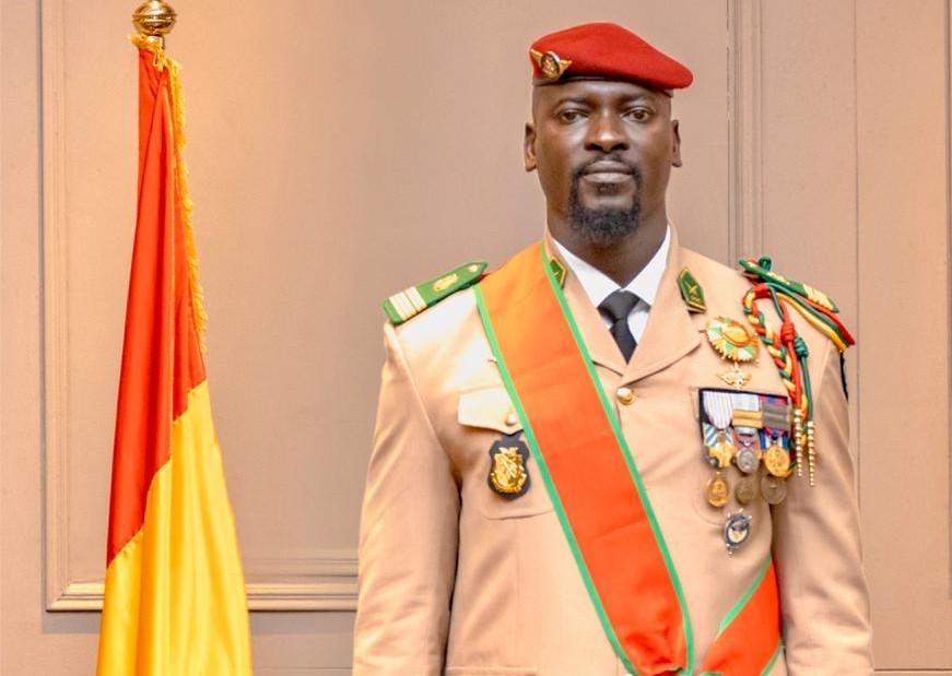 Guinée : Quatre ans après le coup d’État, le pouvoir militaire resserre l’étau GUINÉE