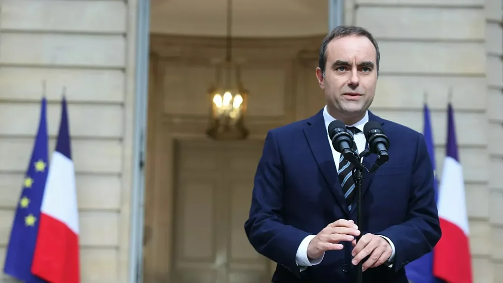 France: Emmanuel Macron reconduit Sébastien Lecornu comme Premier Ministre Sébastien Lecornu