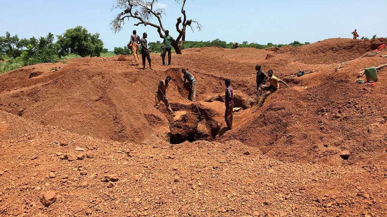 Burkina Faso : l'État lance l'exploitation industrielle de la mine d’or de Bouboulou